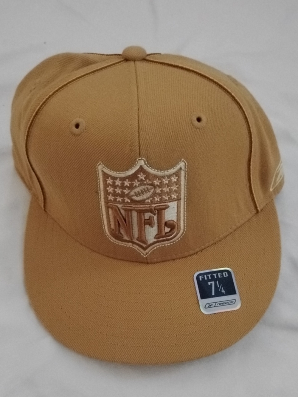 Reebok NFL SF 49ers Wool Vintage 2000s Fitted Cap in Tan Embroidered Shield